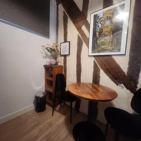 Appartement In Les Halles Center *