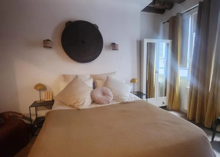 In Les Halles Center *